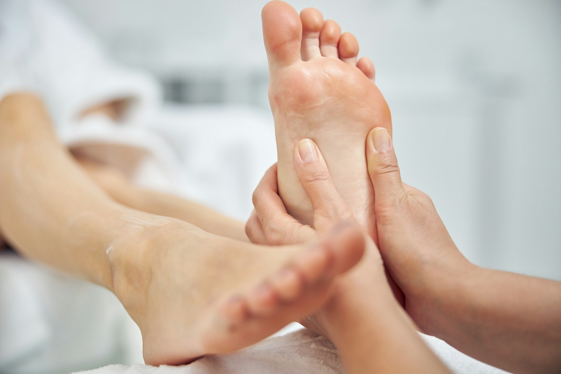 Could Shockwave Therapy Be the Key to Stubborn Heel Pain?