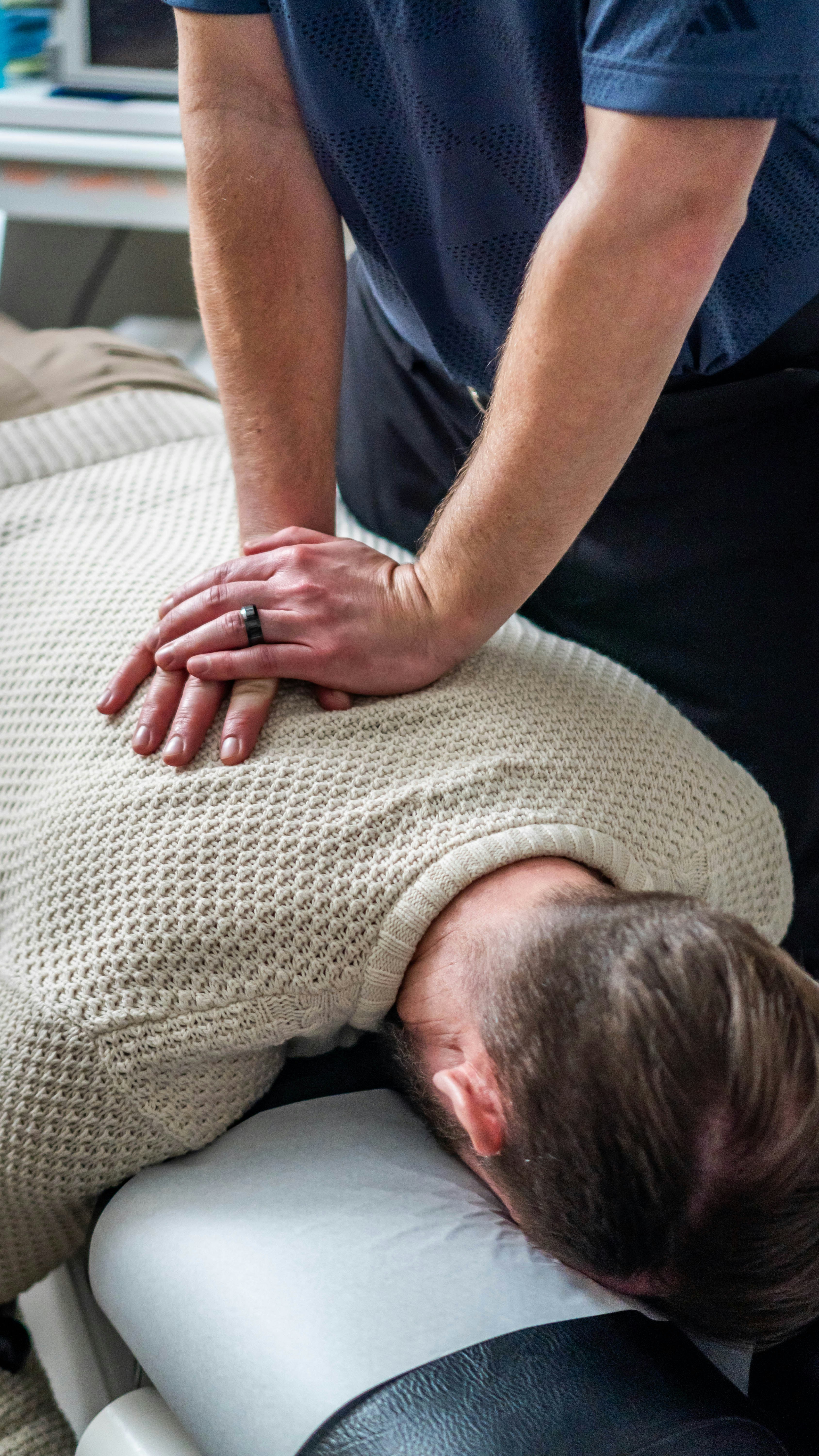 Hands-on pain relief treatment in St Petersburg